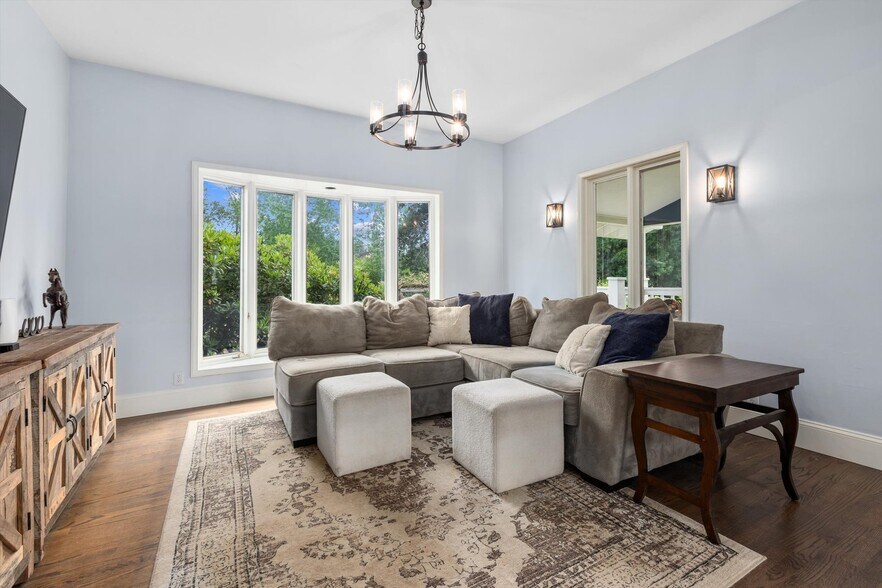 Building Photo - 18804 NE 106th St