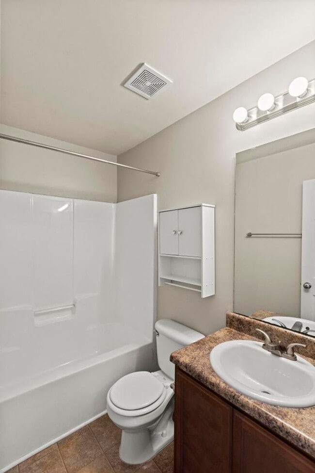 Building Photo - End Unit with Lots of Upgrades!