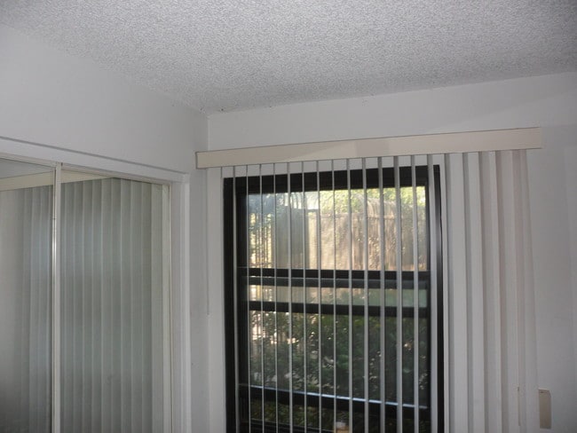 Building Photo - 7740 Redlands St