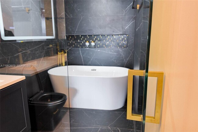 Building Photo - 1985 S Ocean Dr