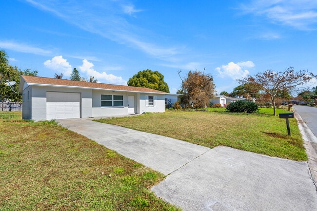 Building Photo - 480 Falmouth Ave