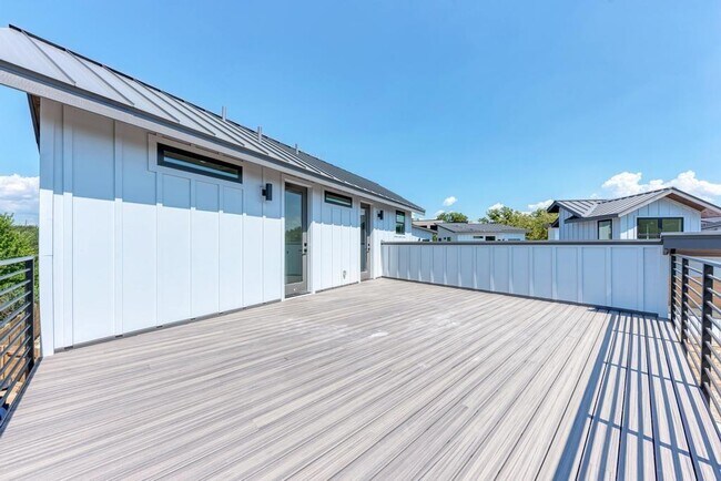 Building Photo - 200 Tillery Sq