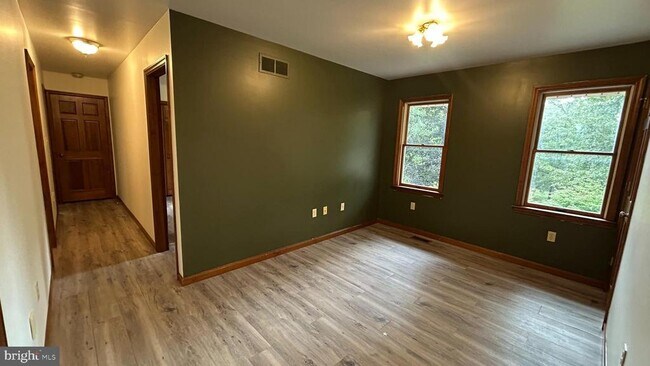 Building Photo - 1039 Elwood St