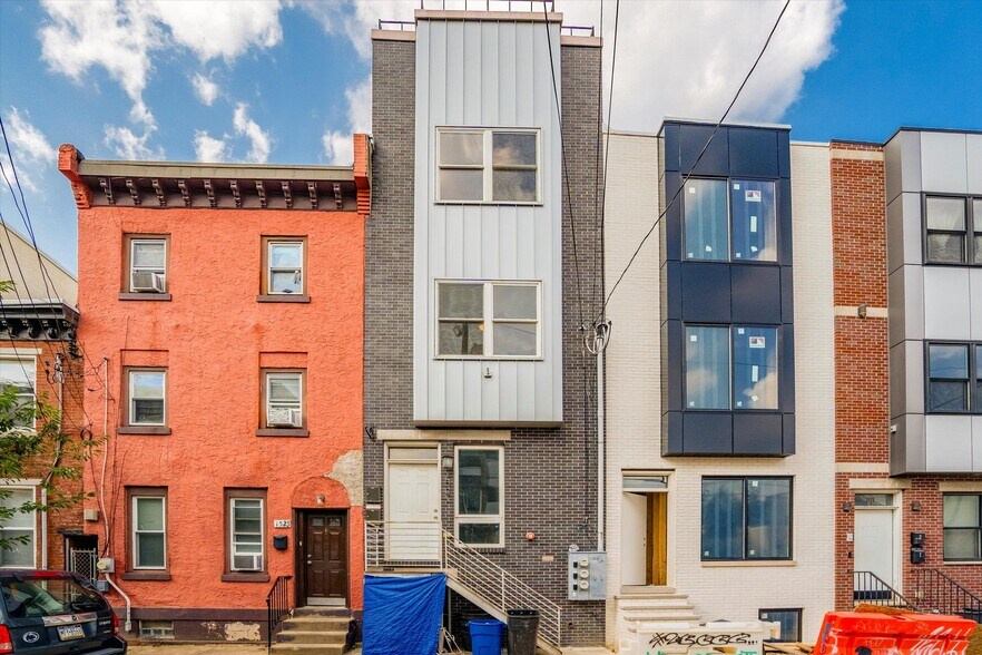 Building Photo - 1521 W Seybert St