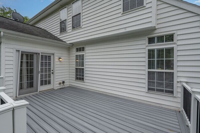 Building Photo - 5990 Parsons Lane
