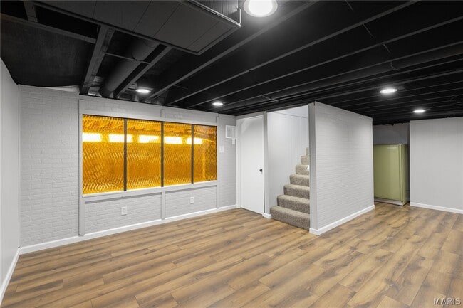 Building Photo - 606 Rue Montand Dr