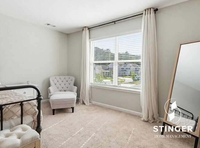 Building Photo - 1214 Danner Dr