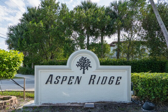Building Photo - 5625 Aspen Ridge Cir