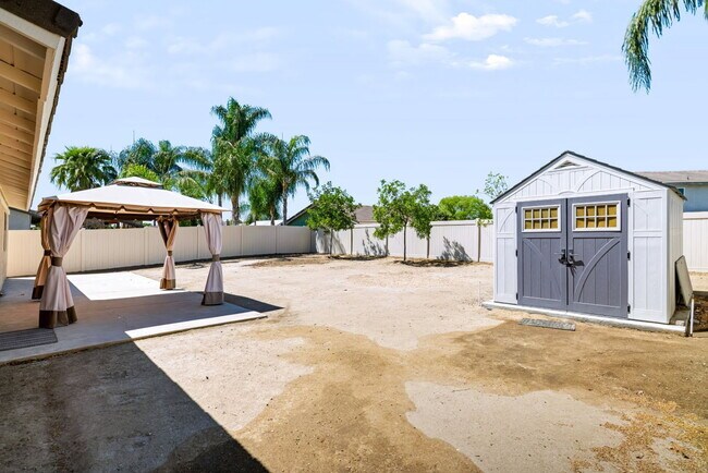 Building Photo - 26214 Lazy Creek Rd