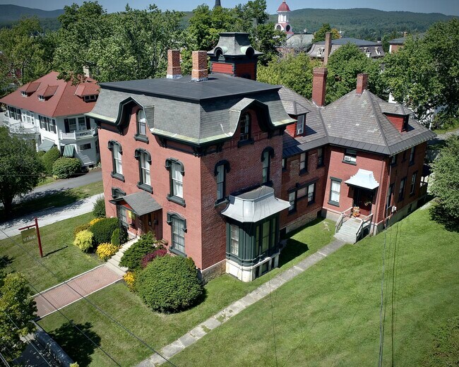 Primary Photo - 23 Washington St