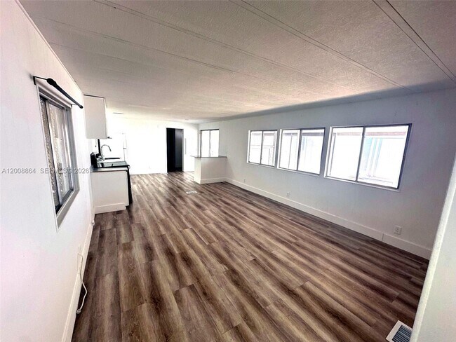 Building Photo - 2957 SW 54th St