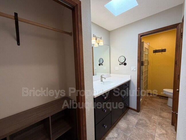 Building Photo - 2 Cochiti Trail