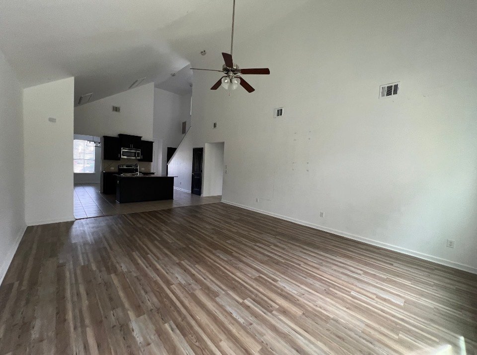 Building Photo - 10575 Dodger Dr