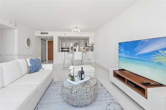 Building Photo - 400 South Pointe Dr