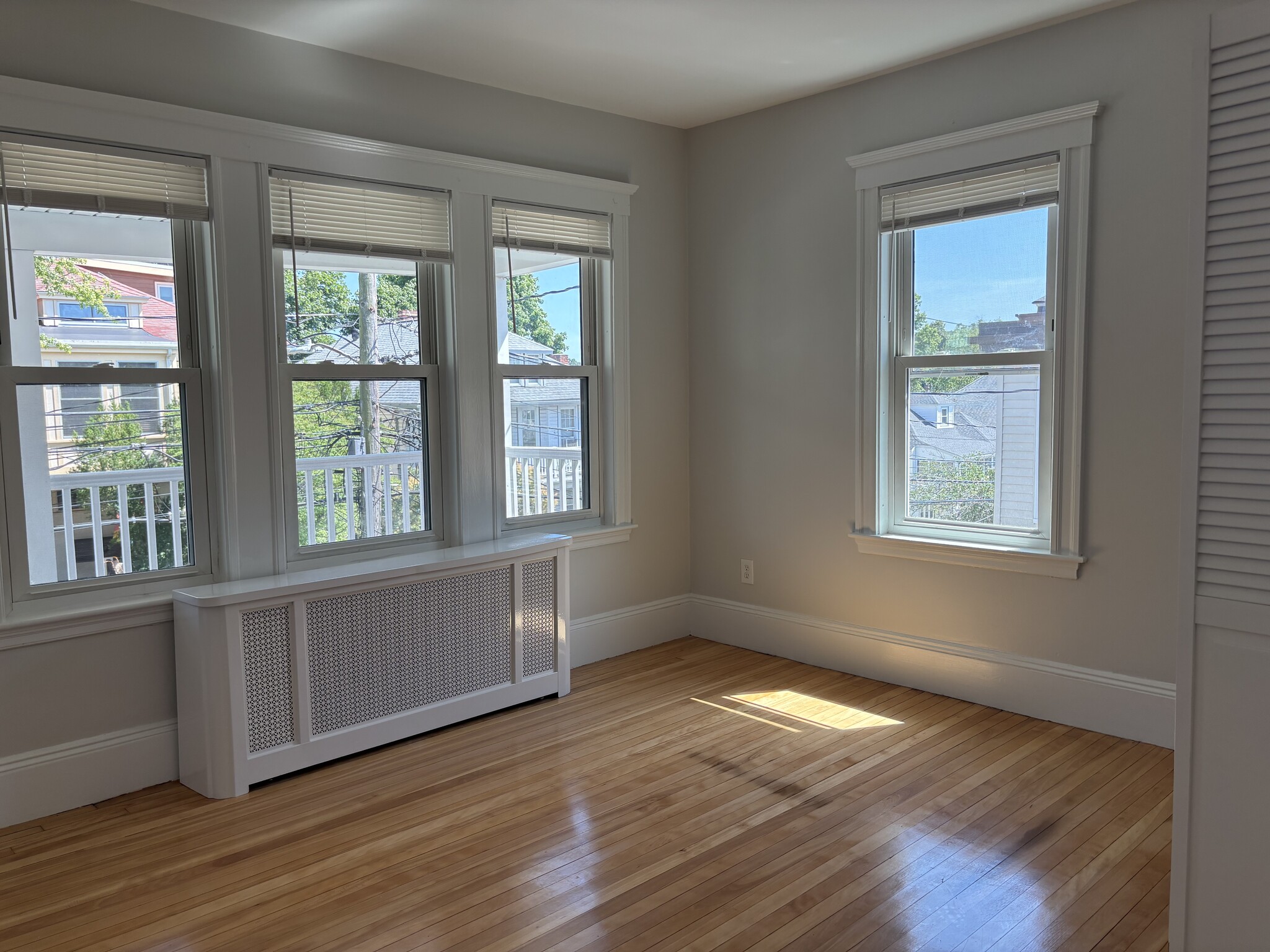 Building Photo - 32 Matchett St
