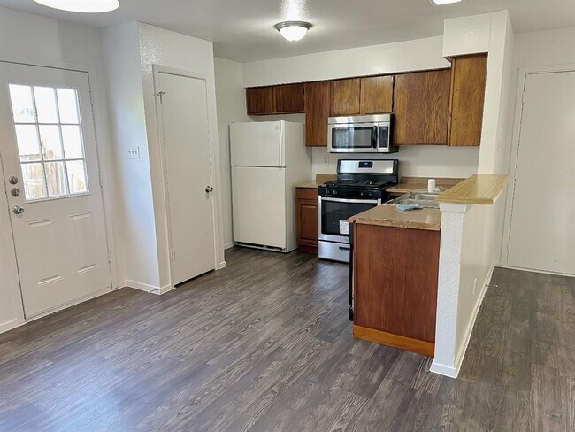 Building Photo - 2312 Rachael Ct