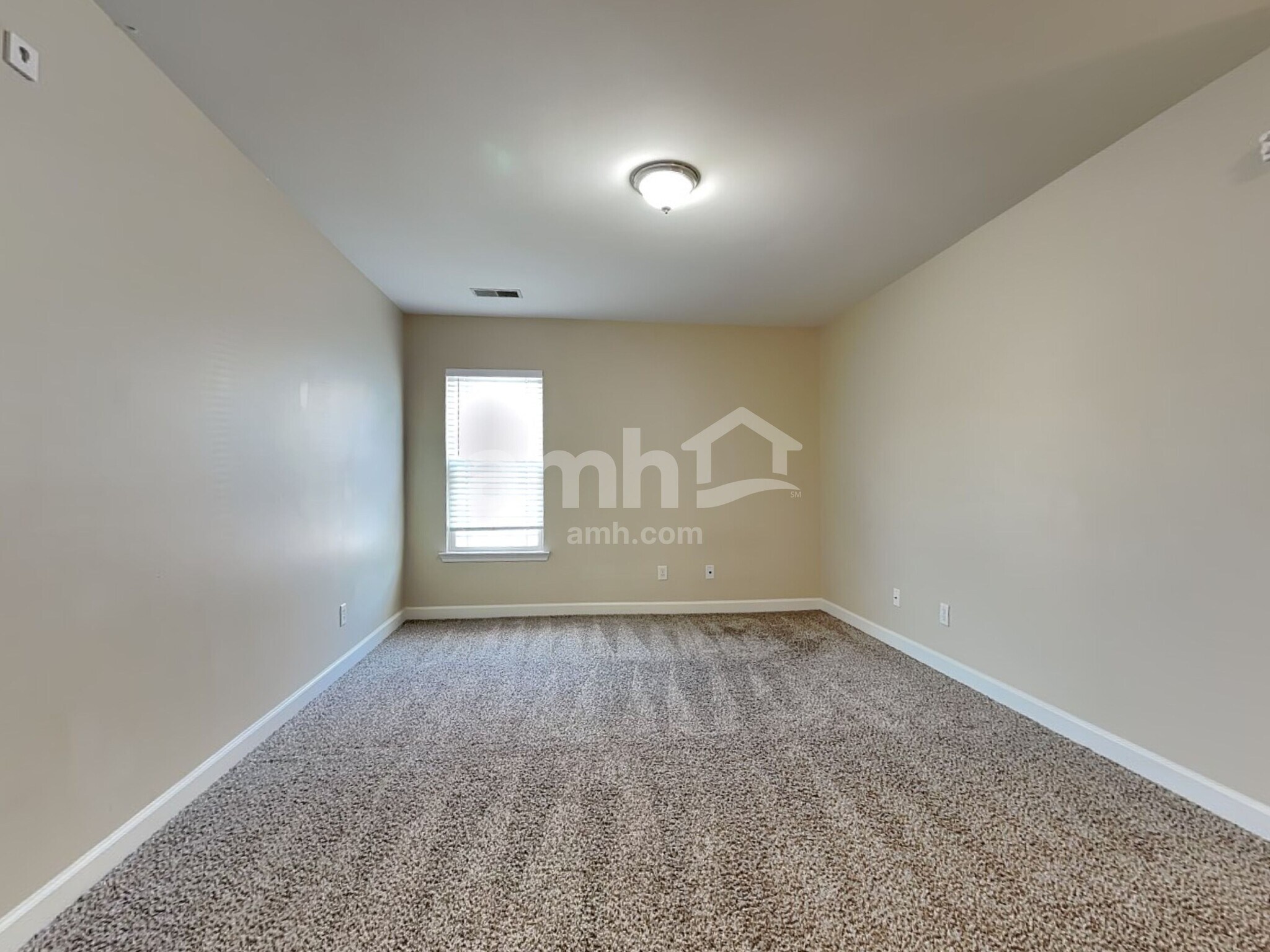 Building Photo - 132 Pine View Xing