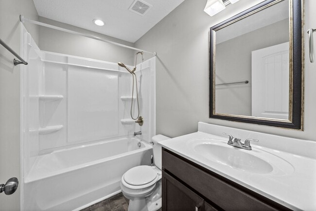 Building Photo - 169 Bonnell Dr