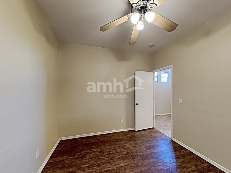 Building Photo - 16237 W Marconi Ave