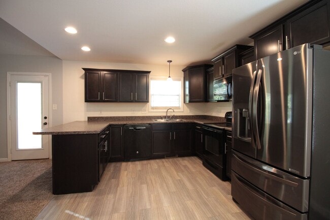 Building Photo - 1515 Reasons Drive