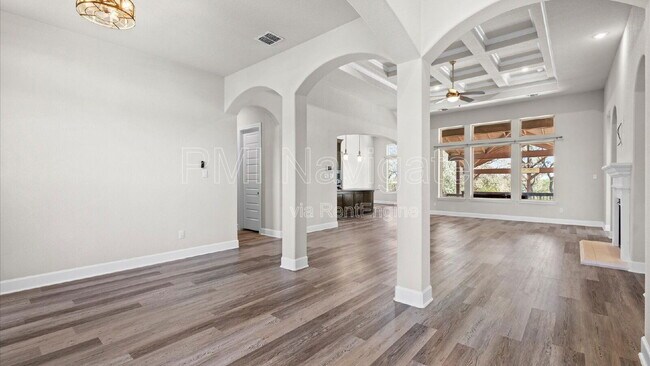 Building Photo - 12706 Bluff Spurs Trail