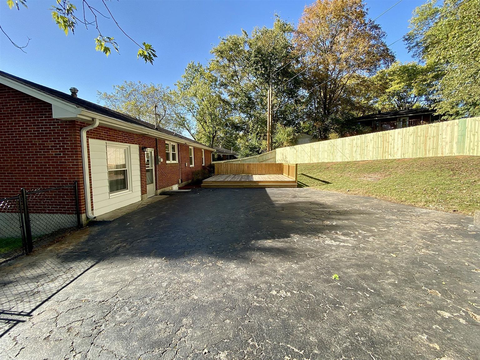 Building Photo - 2322 Cabin Hill Rd