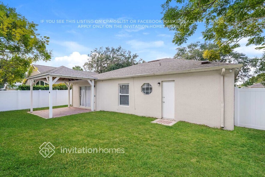 Building Photo - 4323 Stonefield Dr