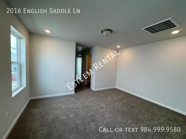 Building Photo - 2016 English Saddle Ln