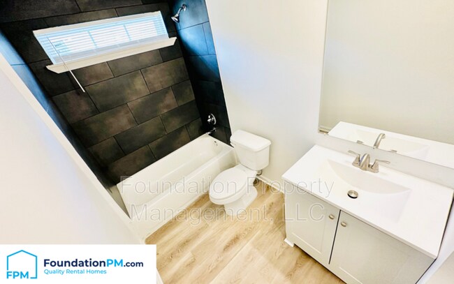 Building Photo - 3929 Wesley Forest Pl W