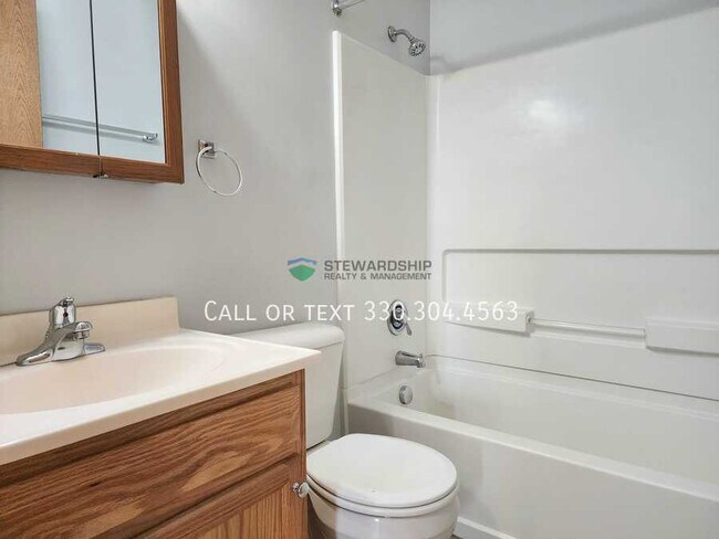 Building Photo - 7277 Stuhldreher St NW