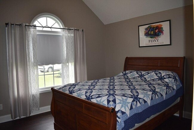 Building Photo - 3950 Cantle Dr
