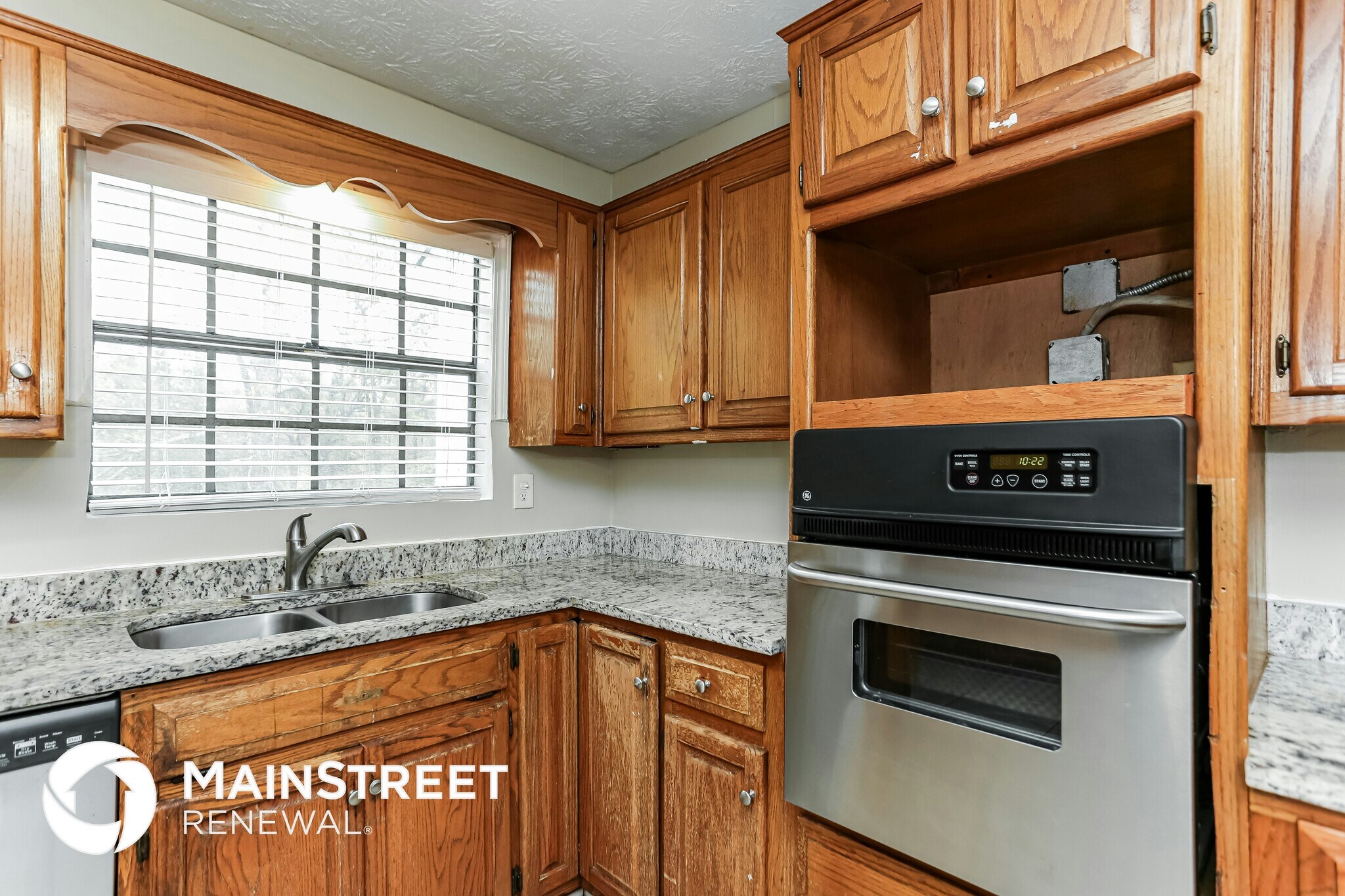 Building Photo - 3835 Sunny Hill Dr