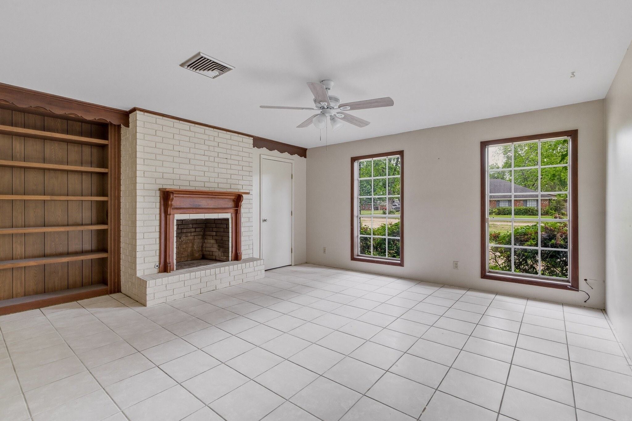Building Photo - 103 Pecan Bayou Dr