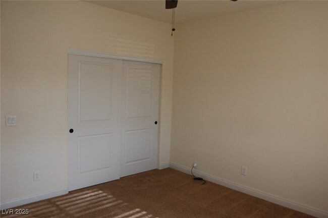 Building Photo - 4920 Honey Locust Dr