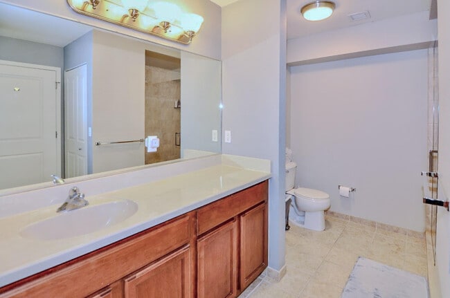 Building Photo - 111 N Ashley St