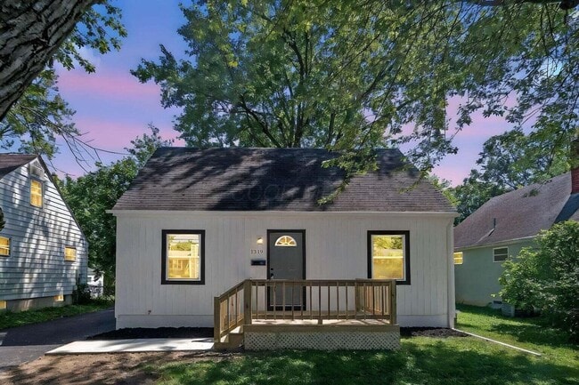 Primary Photo - 1319 Northridge Rd
