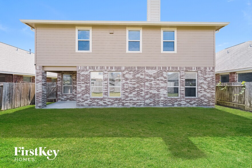 Building Photo - 7418 Upland Mill Ln