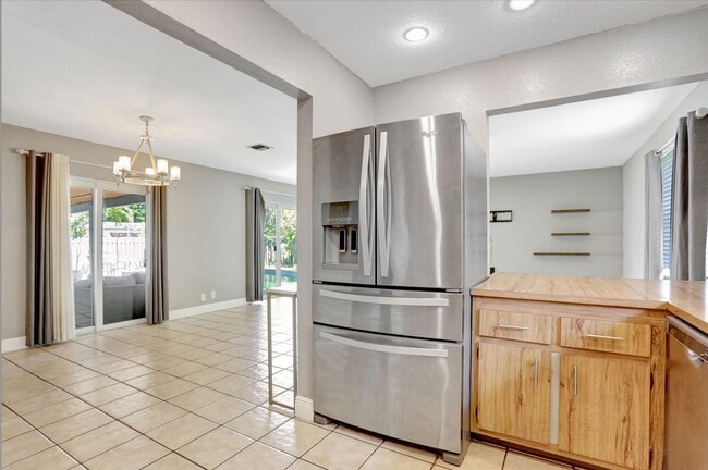 Building Photo - 9062 NW 20th Manor