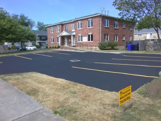 Primary Photo - 310 Joe McCarthy Dr