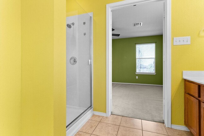Building Photo - 6303 Blayney Dr