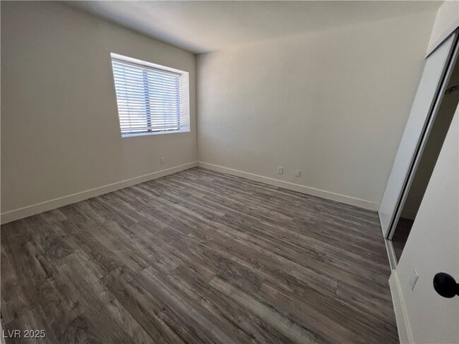 Building Photo - 2805 Willow Wind