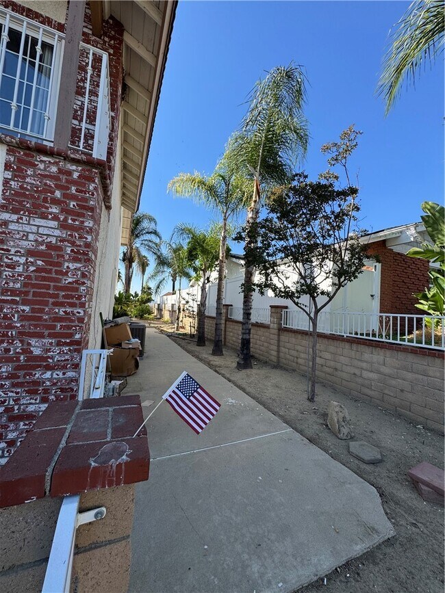 Building Photo - 23303 Stirrup Dr
