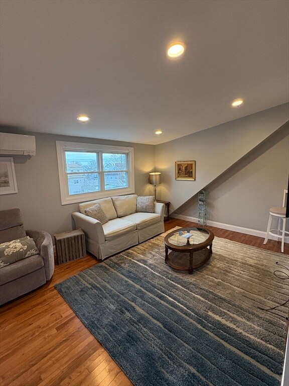 Building Photo - 97 Washington St