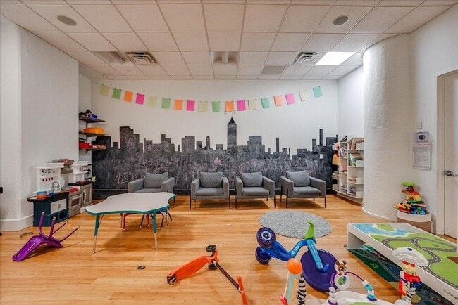 Building Photo - 50 Dey St