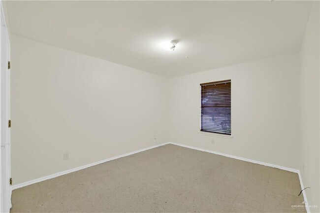 Building Photo - 17 Linda Vista St