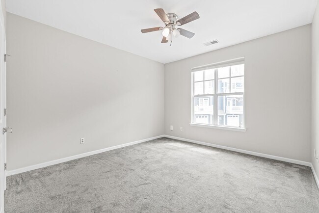 Building Photo - (Move-In Special) Charming 2-Bedroom, 2-Ba...