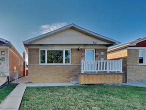 Building Photo - 7703 Long Ave