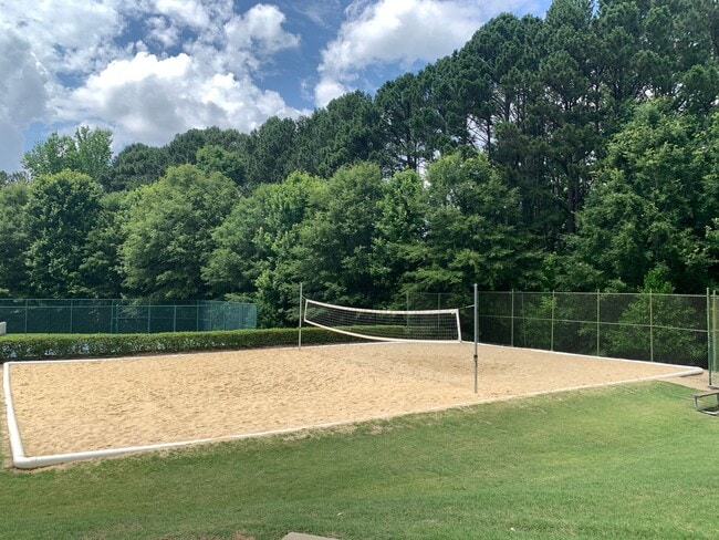 Building Photo - PRIME LOCATION, 3 Bedrooms Suites Apex TH Near HWY, Schools, Shops and Community Amenities!