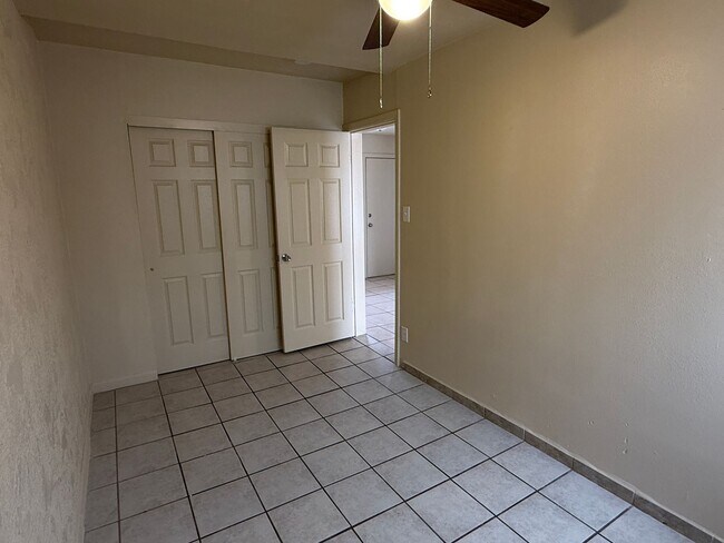 Building Photo - 2 Bedroom Fourplex on a Corner Lot with Large Yard