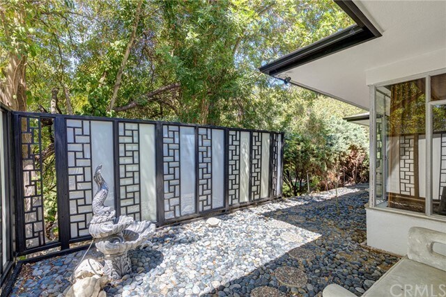 Building Photo - 2740 Hutton Dr